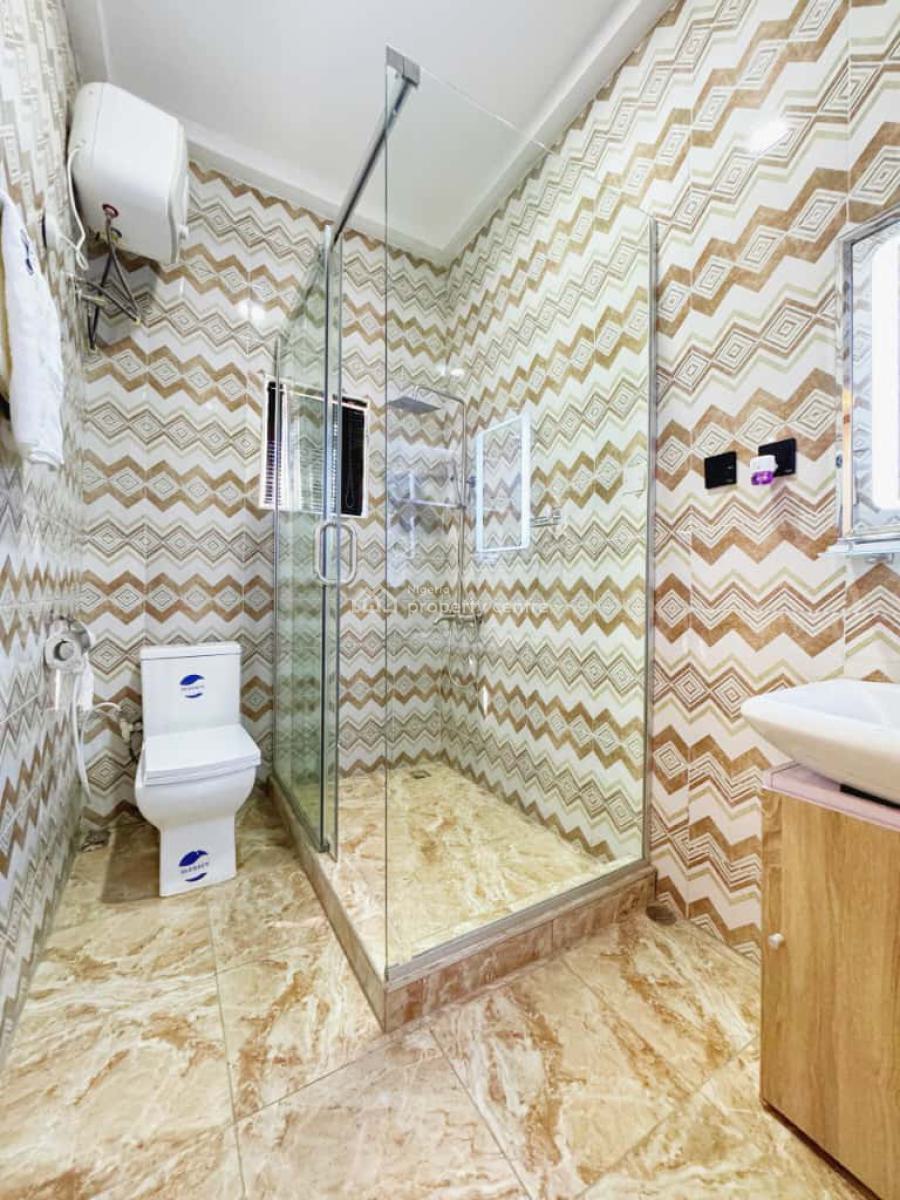 Luxury 2 Bedrooms Apartments, Barr Neda Imasune Avenue, Sabon Lugbe, Lugbe District, Abuja, Flat / Apartment Short Let
