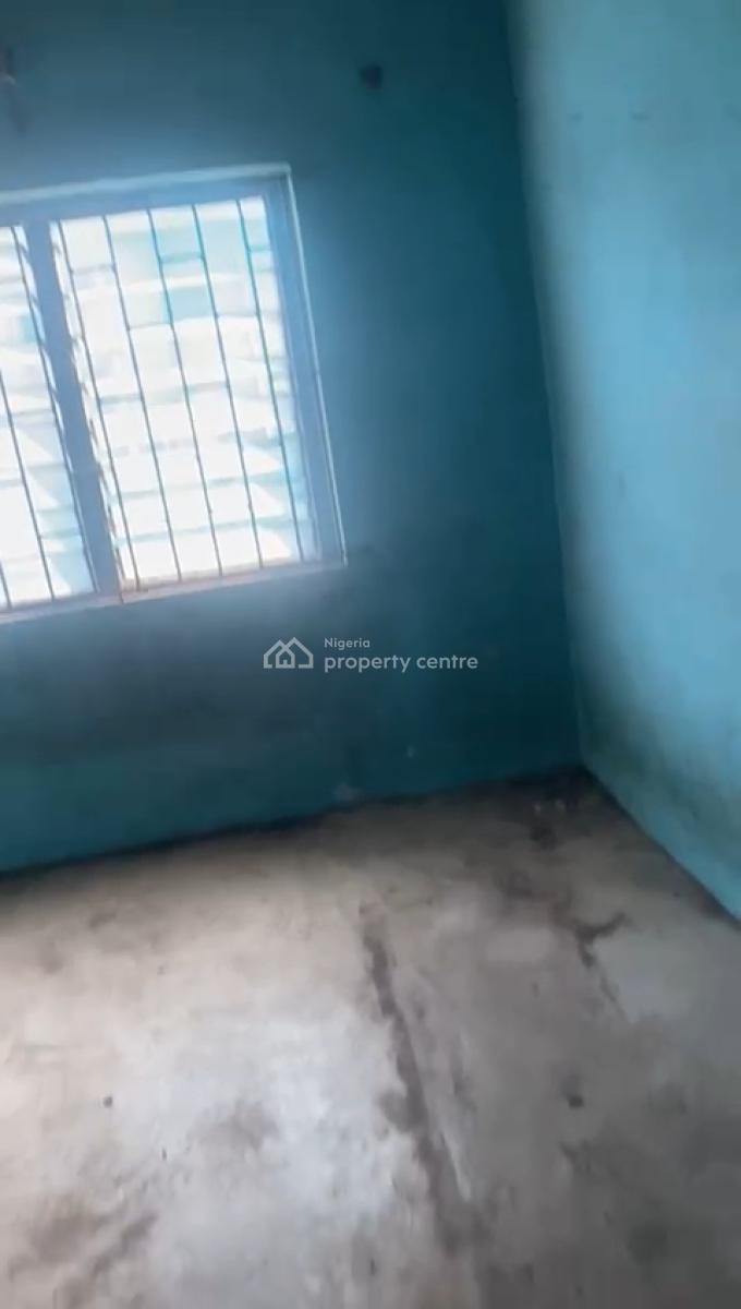 2 Bedroom Flat, Off Bayo Oyewale Street, Ago Palace, Isolo, Lagos, Flat / Apartment for Rent