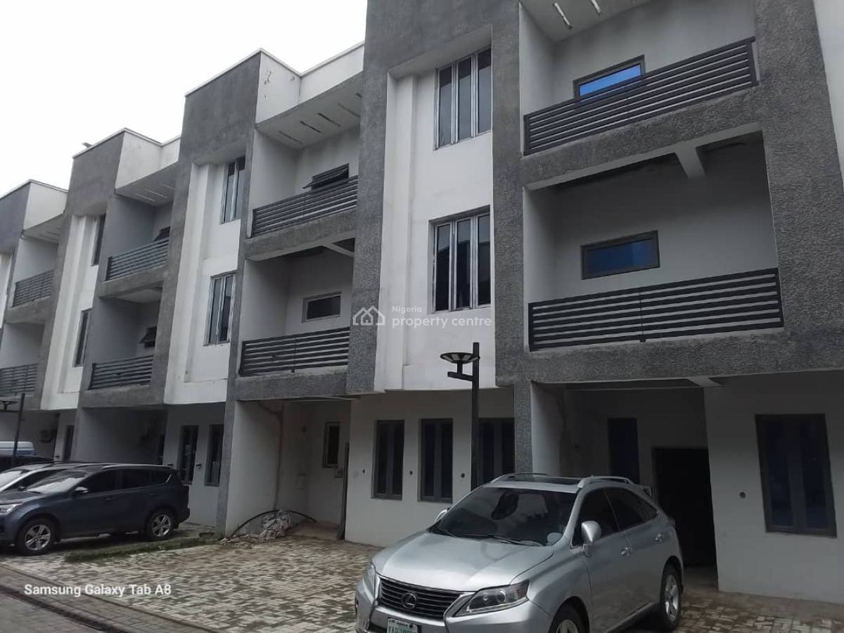 4 Bedroom Terrace Duplex with 1 Room Bq, Guzape District, Abuja, Terraced Duplex for Sale