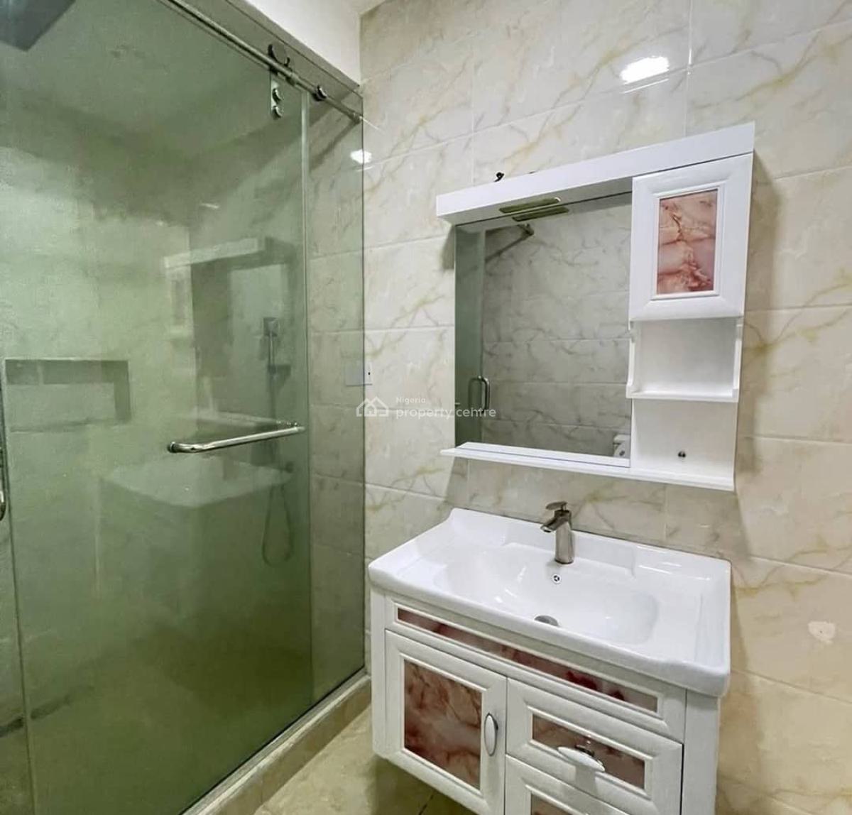 4 Bedroom, By Admiralty Way, Lekki Phase 1, Lekki, Lagos, Terraced Duplex for Rent