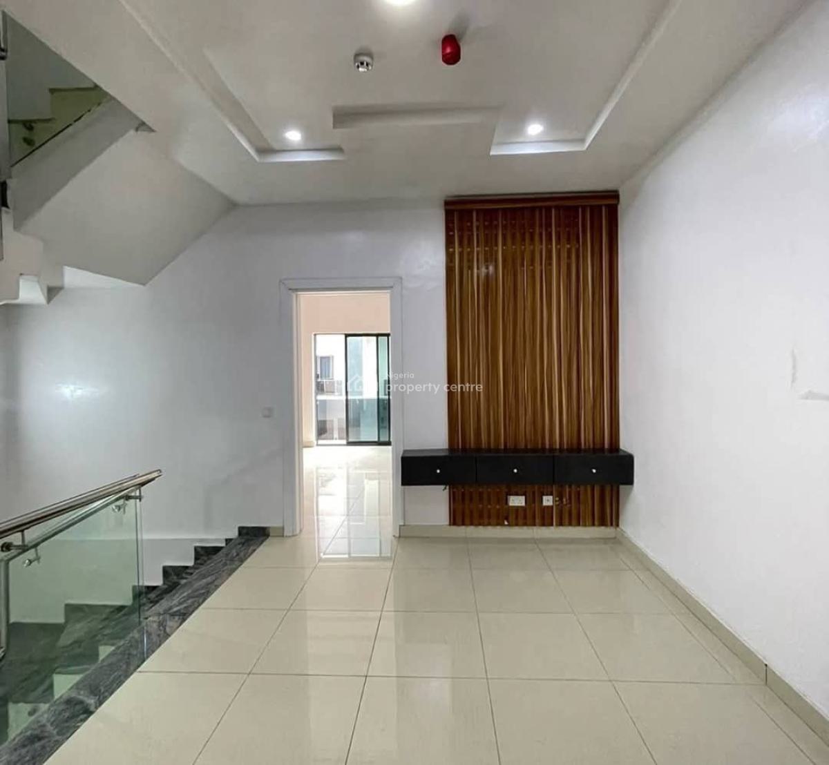 4 Bedroom, By Admiralty Way, Lekki Phase 1, Lekki, Lagos, Terraced Duplex for Rent