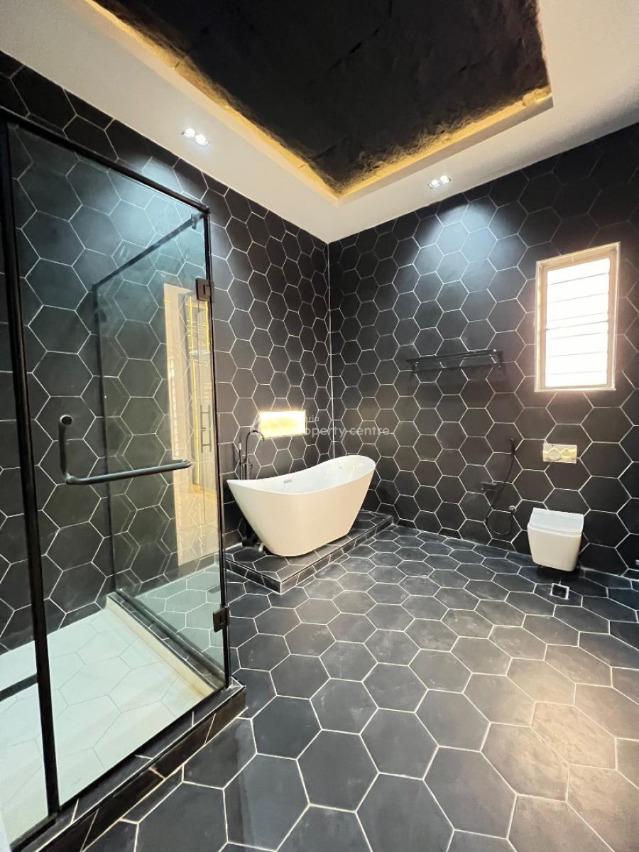 Beautiful 5 Bedroom Duplex with a Pool, Cinema & Bq, Lekki Phase 1, Lekki, Lagos, House for Sale