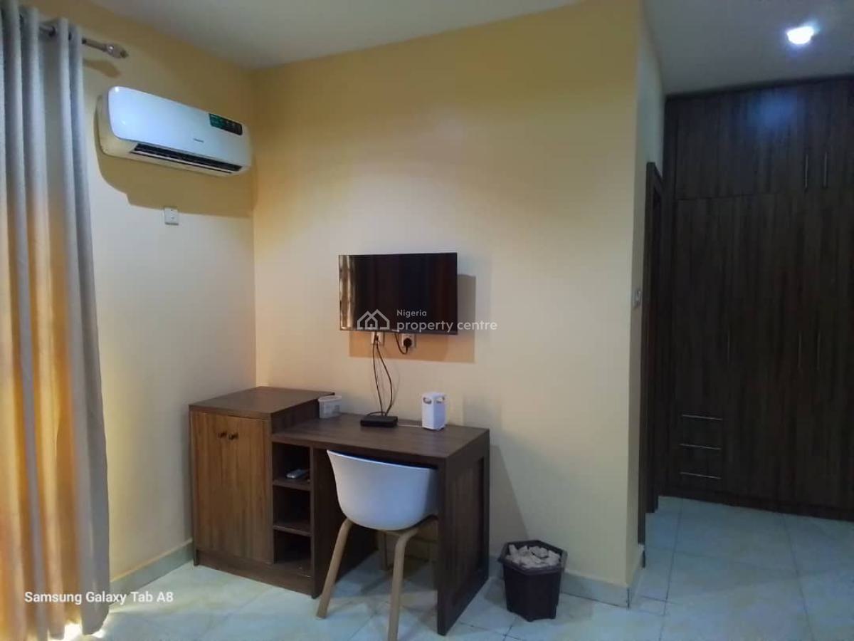 4 Bedroom Furnished Terrace with 1 Room Bq, Jahi, Abuja, Terraced Duplex for Sale