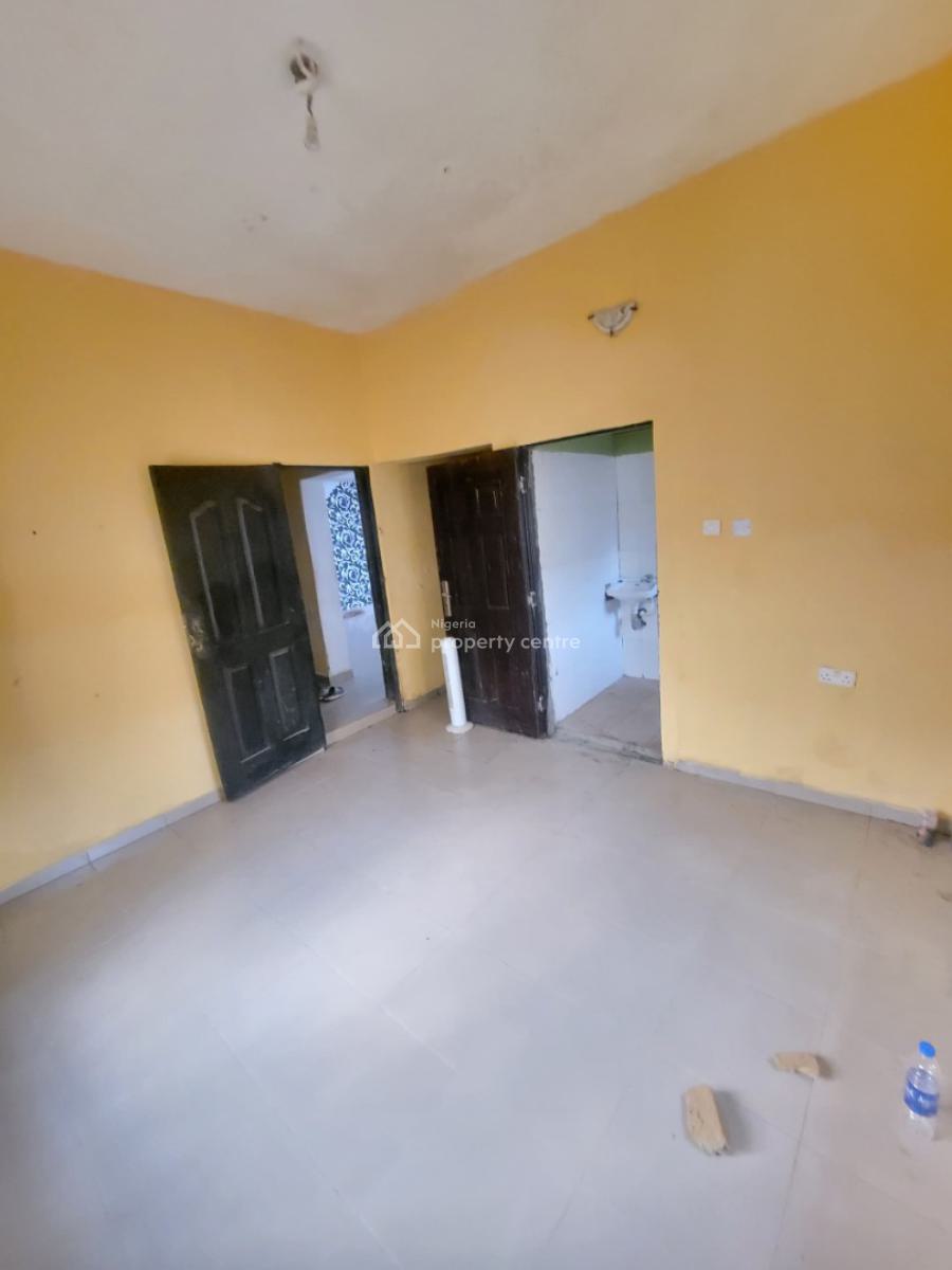 Sharp and Spacious 2 Bedroom Apartment, General Painting, Abraham Adesanya, Ajah, Lagos, Flat / Apartment for Rent