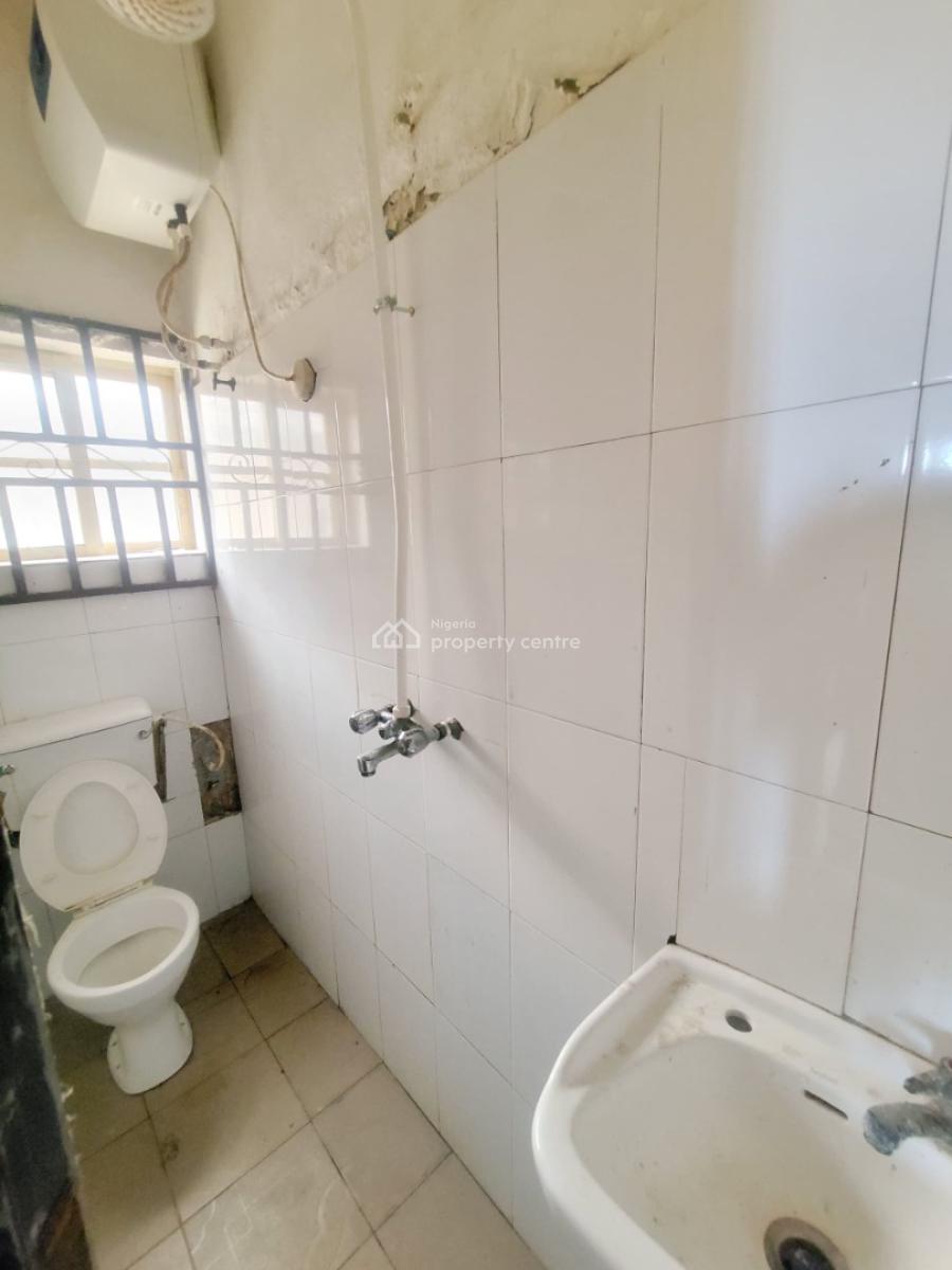 Sharp and Spacious 2 Bedroom Apartment, General Painting, Abraham Adesanya, Ajah, Lagos, Flat / Apartment for Rent