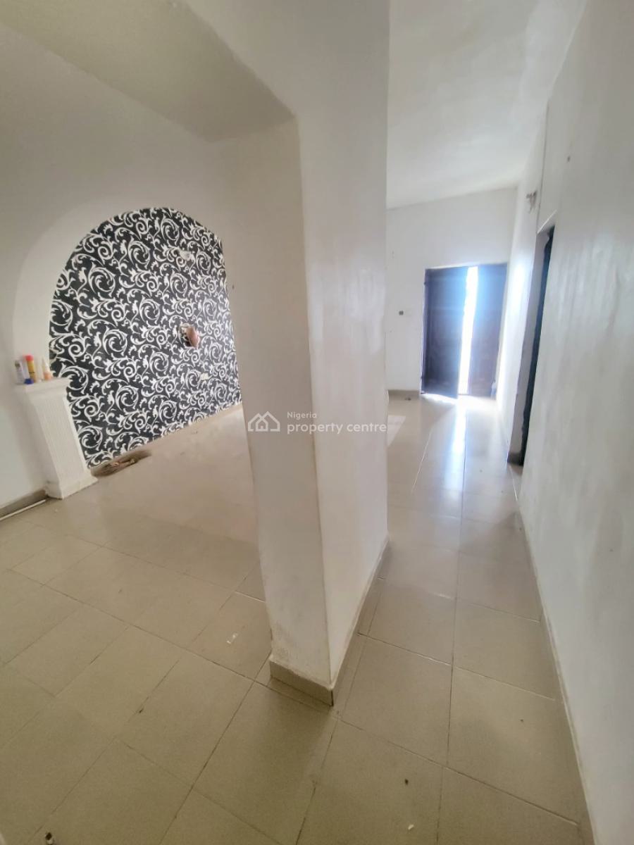 Sharp and Spacious 2 Bedroom Apartment, General Painting, Abraham Adesanya, Ajah, Lagos, Flat / Apartment for Rent
