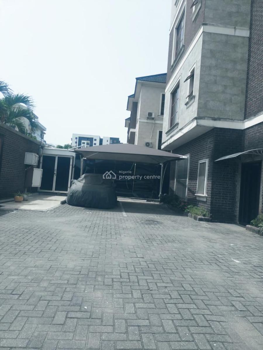 Tastefully Built Unfurnished Serviced Three (3) Bedroom Apartment, Ikoyi, Lagos, Flat / Apartment for Rent