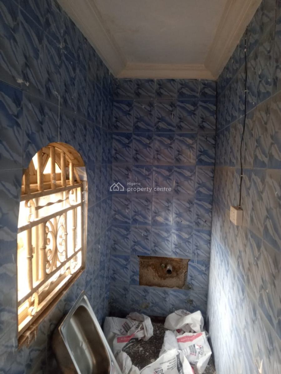 Mini Flat, Gra Phase 1, Magodo, Lagos, Mini Flat (room and Parlour) for Rent