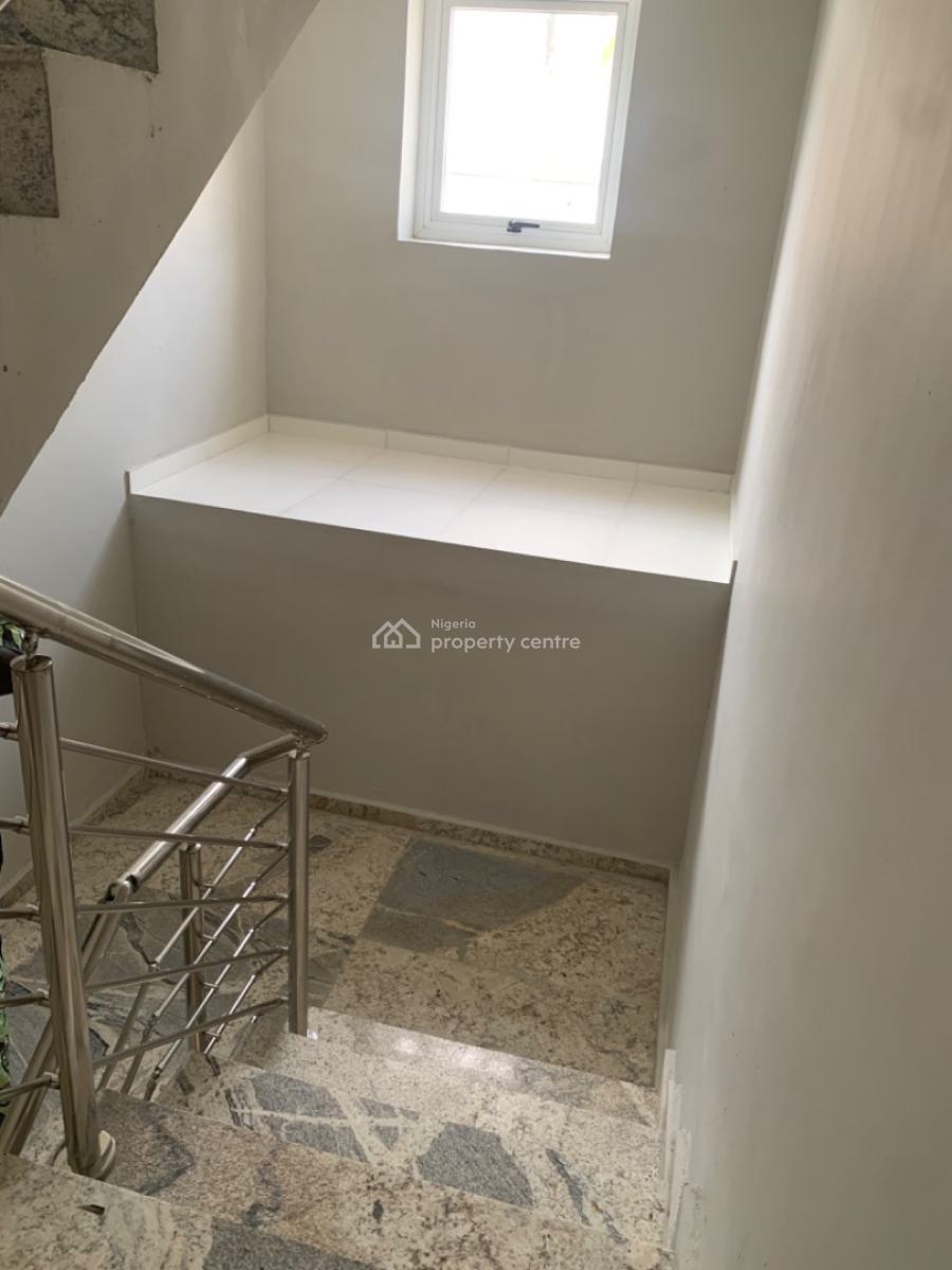 Luxurious 2 Bedroom Flat, Off Mobil Road, Ajah, Lagos, Flat / Apartment for Rent