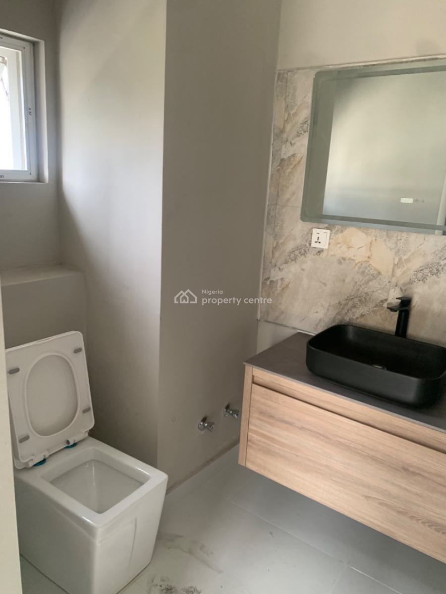 Luxurious 2 Bedroom Flat, Off Mobil Road, Ajah, Lagos, Flat / Apartment for Rent