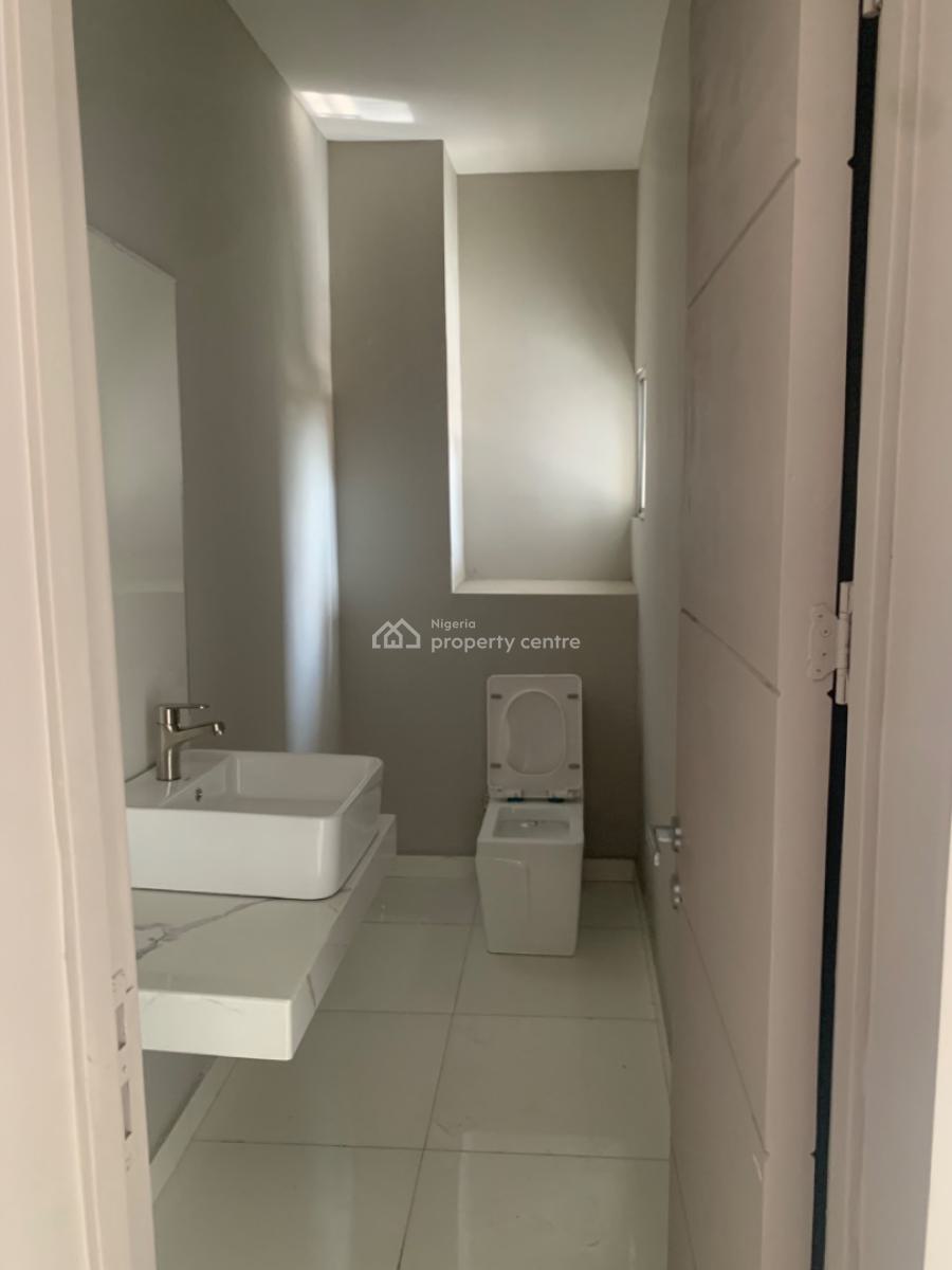 Luxurious 2 Bedroom Flat, Off Mobil Road, Ajah, Lagos, Flat / Apartment for Rent
