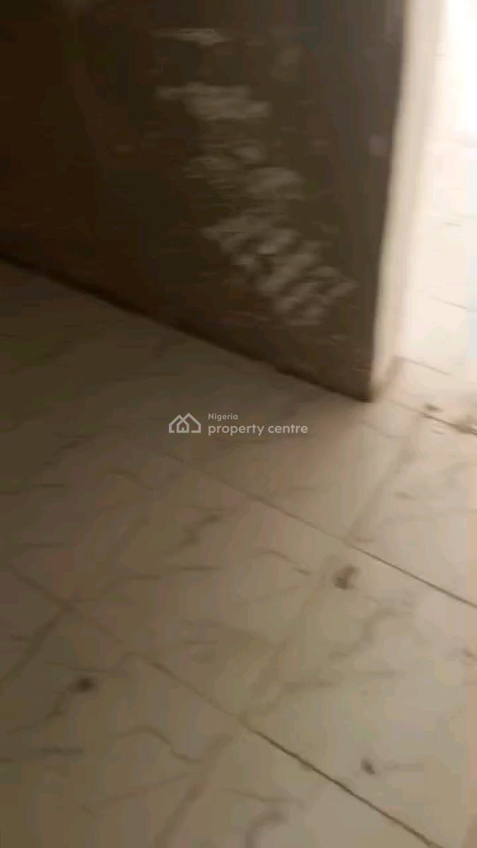 Standard and Spacious Mini Flat, Shomolu, Lagos, Mini Flat (room and Parlour) for Rent