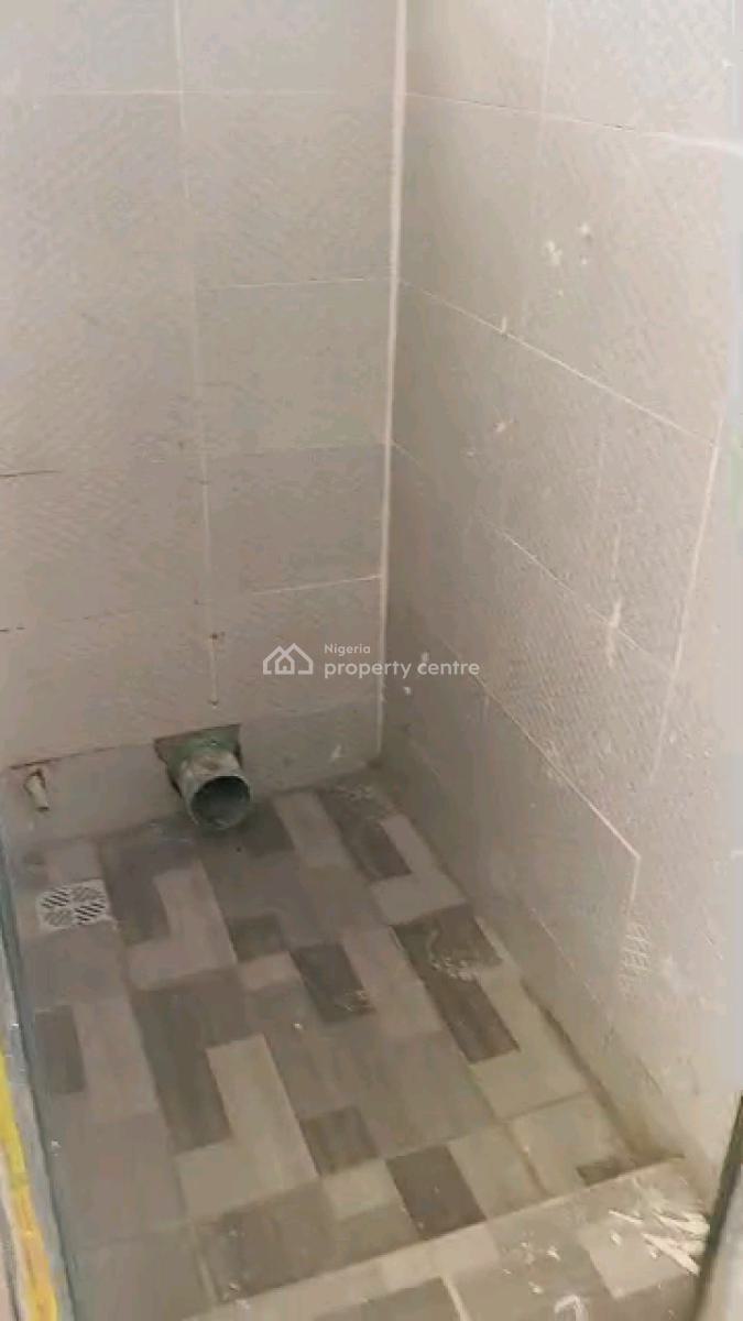 Standard and Spacious Mini Flat, Shomolu, Lagos, Mini Flat (room and Parlour) for Rent
