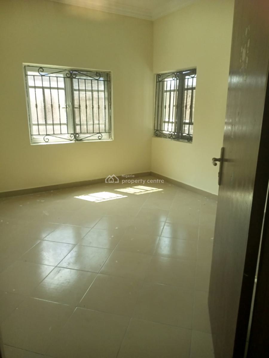 3 Bedroom Flat in Ikota Villa Estate, Ikota Estate, Ikota, Lekki, Lagos, Flat / Apartment for Rent