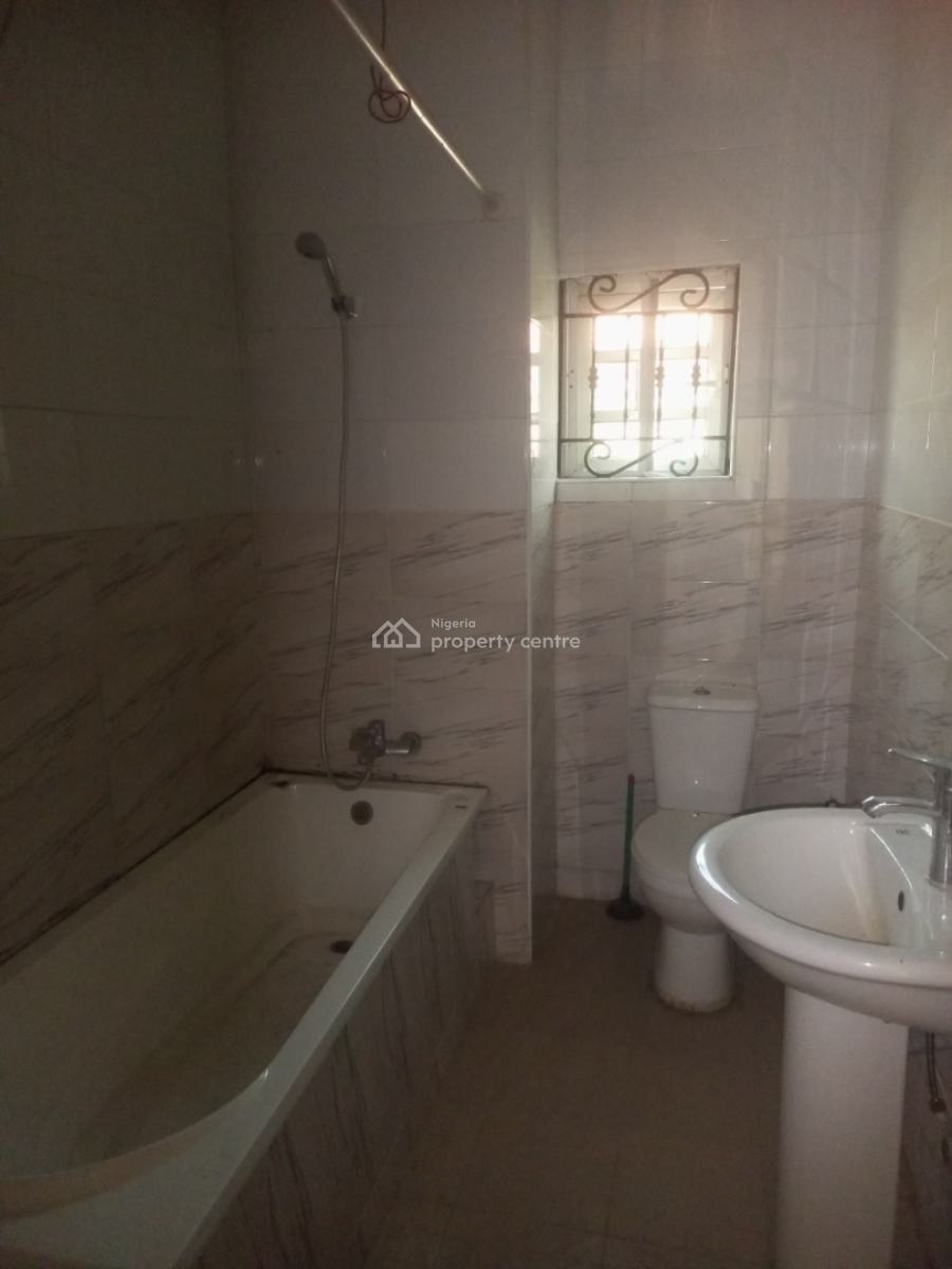 3 Bedroom Flat in Ikota Villa Estate, Ikota Estate, Ikota, Lekki, Lagos, Flat / Apartment for Rent