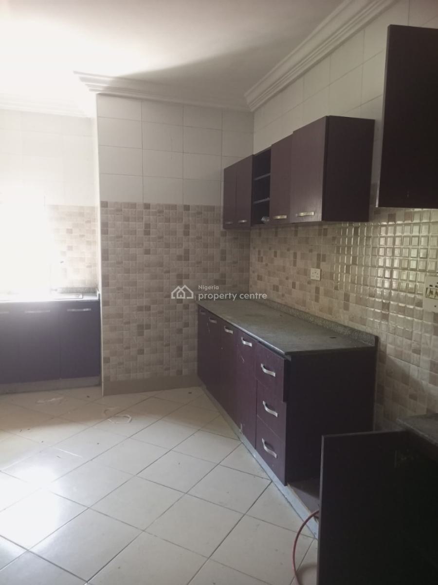 3 Bedroom Flat in Ikota Villa Estate, Ikota Estate, Ikota, Lekki, Lagos, Flat / Apartment for Rent