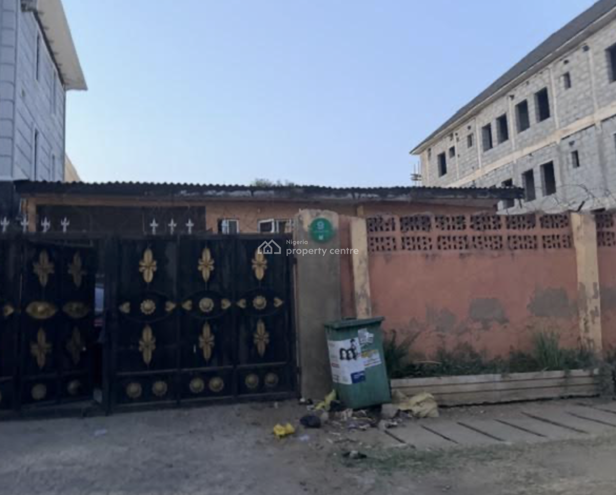 Old Demolishable 3 Bedroom Bungalow, Wuse, Abuja, Detached Bungalow for Sale