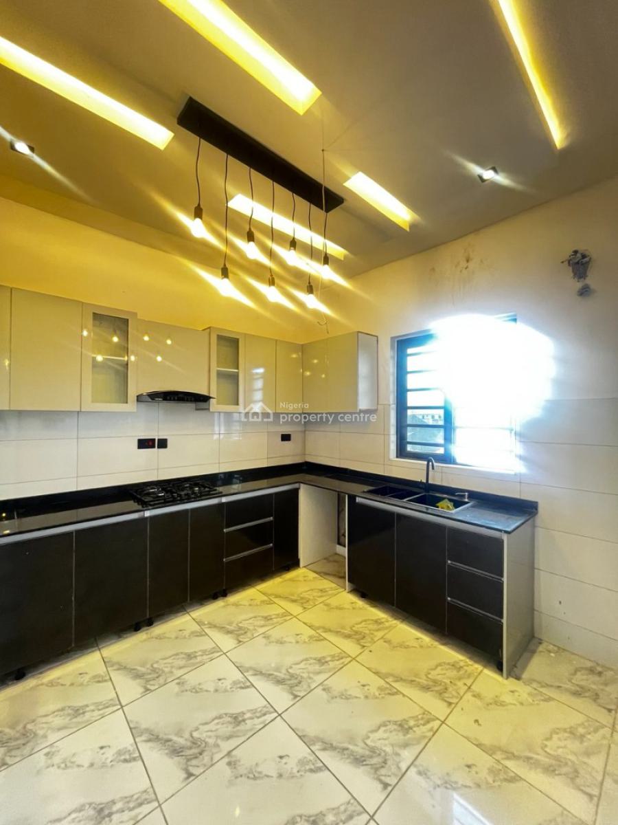 Two Bedroom Apartment, Ilasan, Ikate, Lekki, Lagos, Flat / Apartment for Sale
