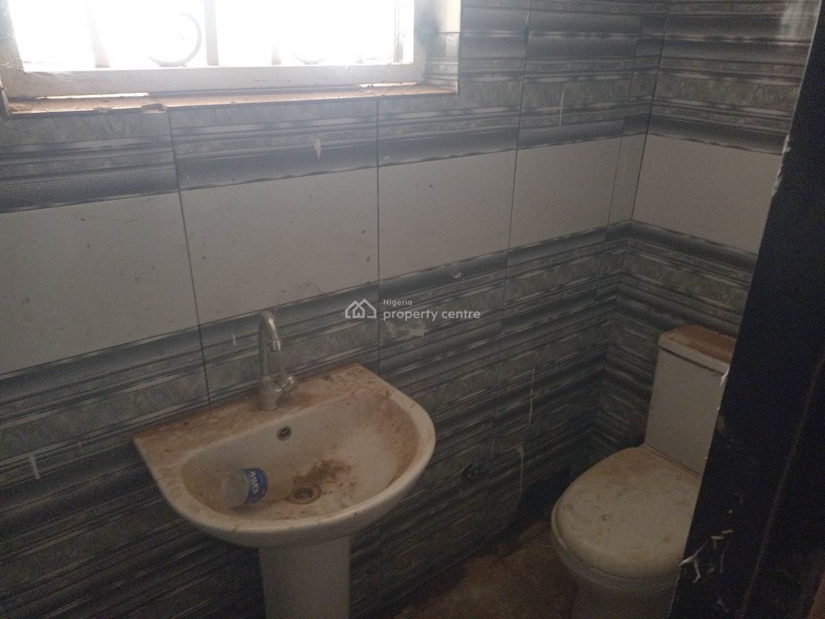 Newly Built 4 Bedroom Terrace House Mdt/4br/2/3, Flat 2, Gate 2, Aquamarine Estate, Wumba, Abuja, Terraced Duplex for Sale