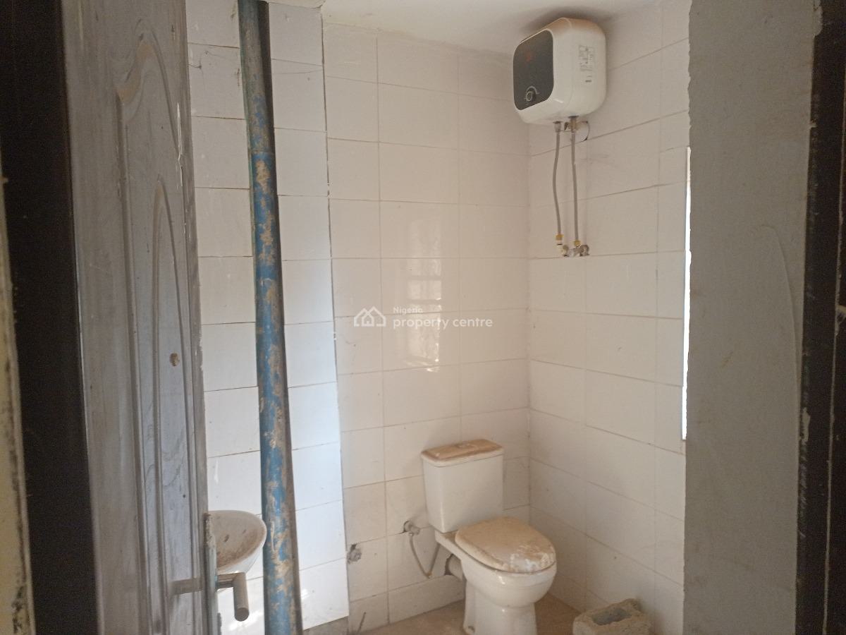 Newly Built 4 Bedroom Terrace House Mdt/4br/2/3, Flat 2, Gate 2, Aquamarine Estate, Wumba, Abuja, Terraced Duplex for Sale