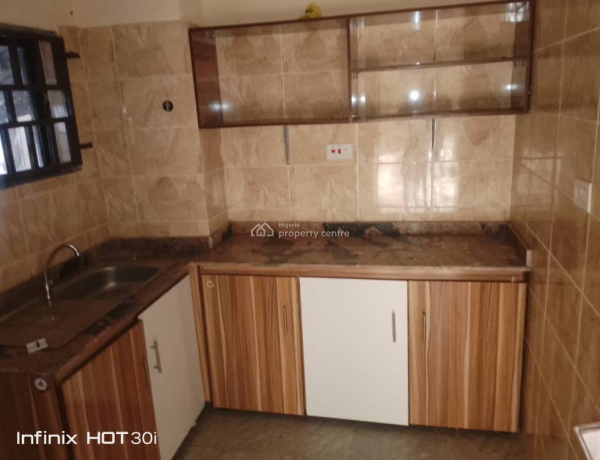 Standard 2 Bedroom Flat, 4th Avenue, Gwarinpa, Abuja, Flat / Apartment for Rent