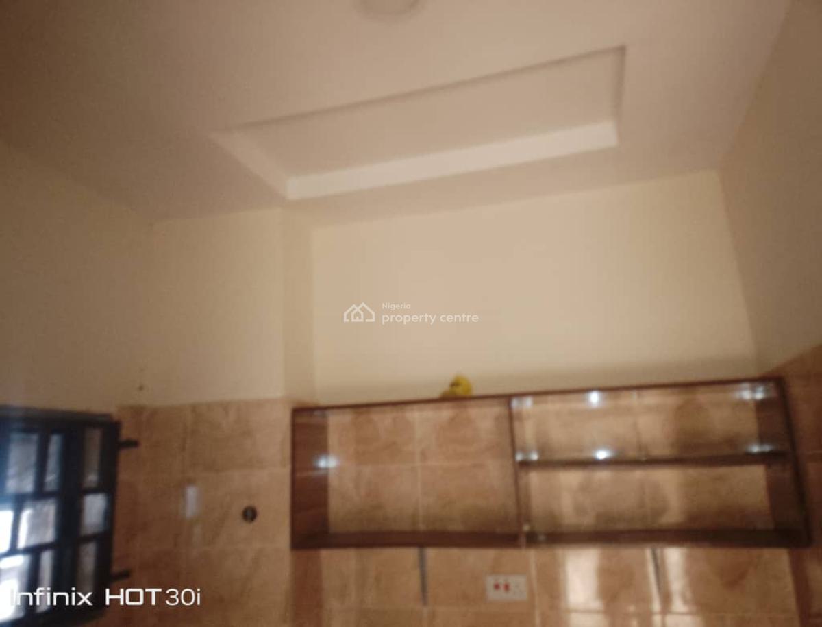 Standard 2 Bedroom Flat, 4th Avenue, Gwarinpa, Abuja, Flat / Apartment for Rent
