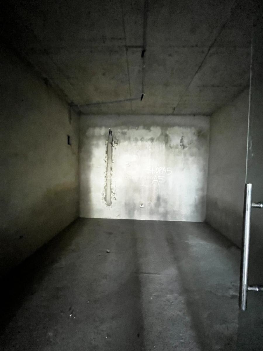 Commercial Space  Available Sqm  20sqm 40sqm 120sqm, Ologolo, Lekki, Lagos, Office Space for Sale