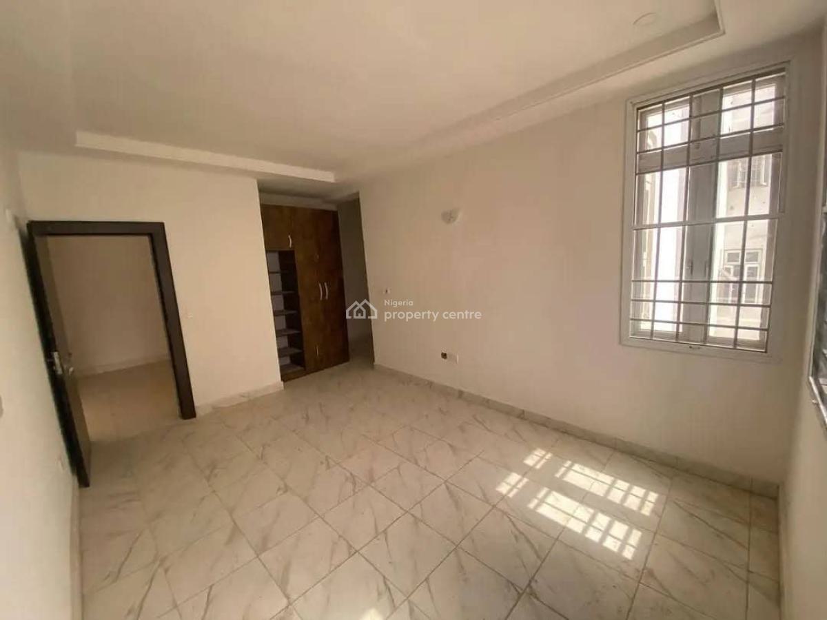 3-bedroom Apartment  Gwarinpa, Abuja  Well-built 3-bedroom, Gwarinpa, Abuja, Block of Flats for Sale