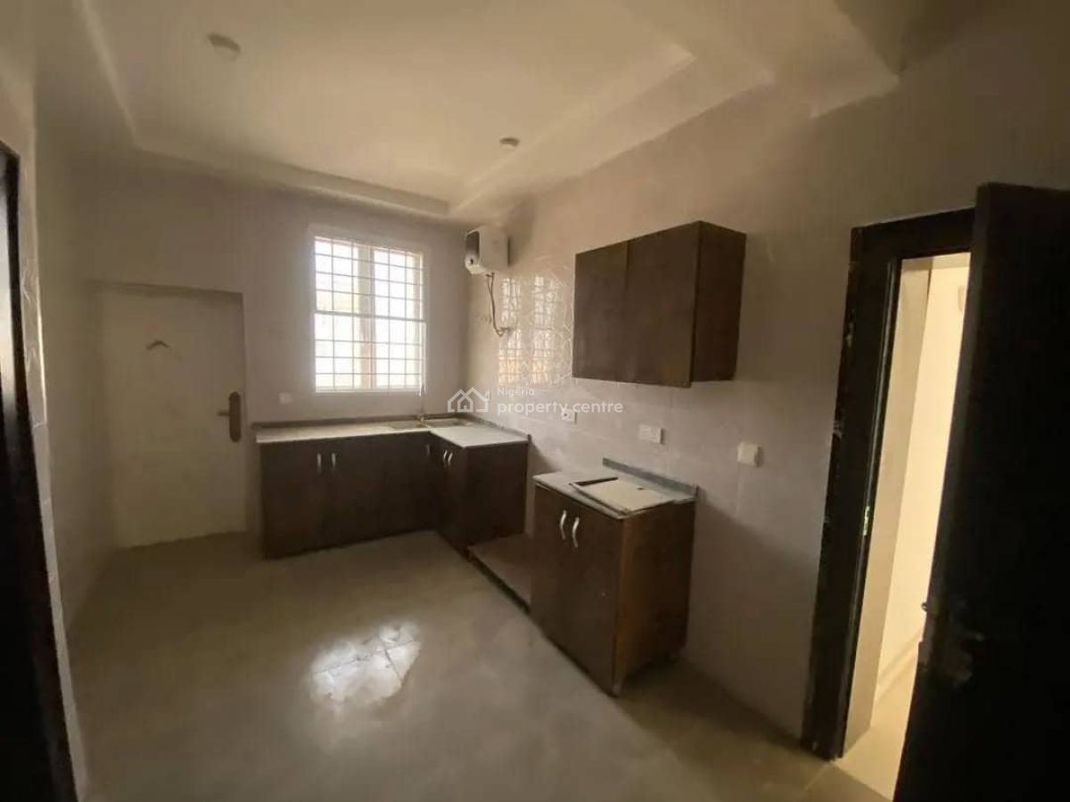 3-bedroom Apartment  Gwarinpa, Abuja  Well-built 3-bedroom, Gwarinpa, Abuja, Block of Flats for Sale