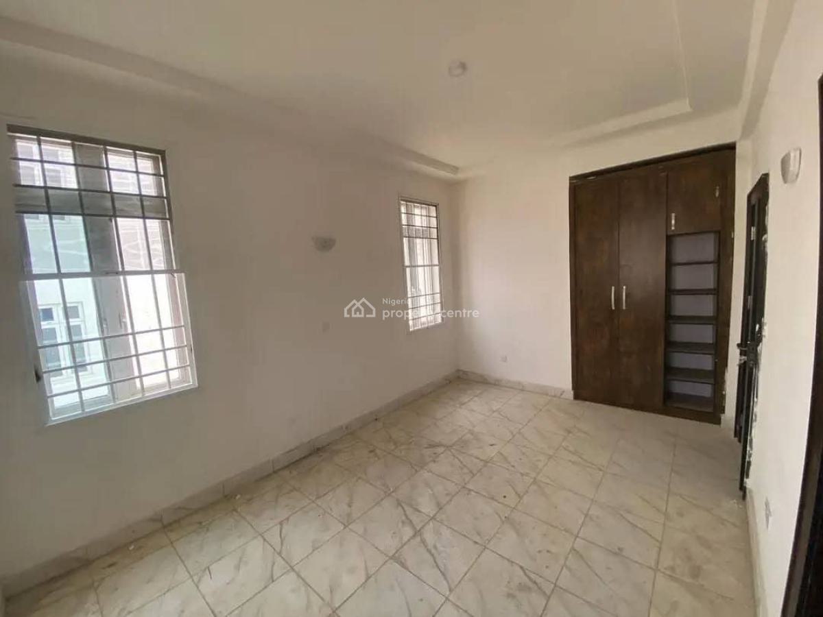 3-bedroom Apartment  Gwarinpa, Abuja  Well-built 3-bedroom, Gwarinpa, Abuja, Block of Flats for Sale