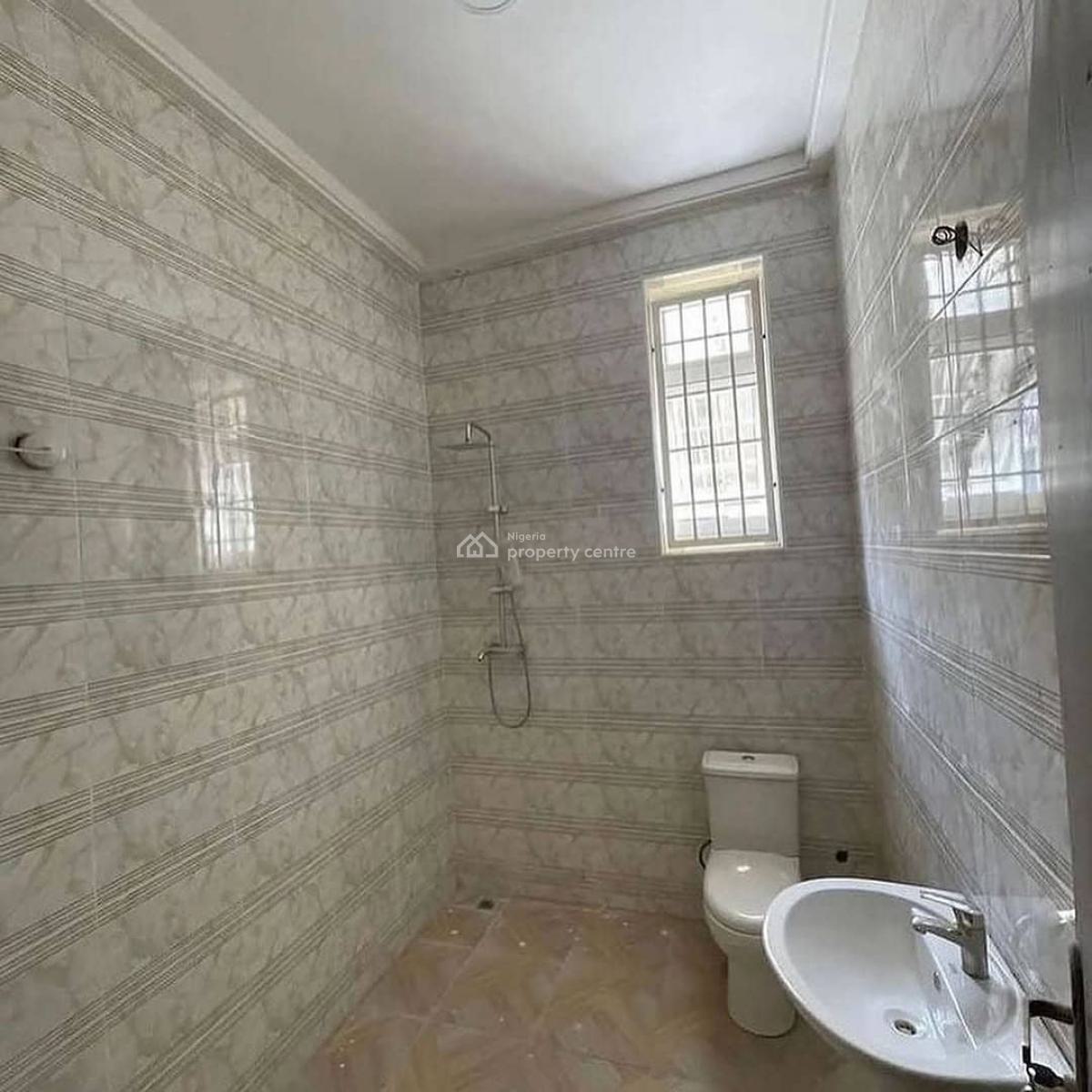 3-bedroom Apartment  Gwarinpa, Abuja  Well-built 3-bedroom, Gwarinpa, Abuja, Block of Flats for Sale