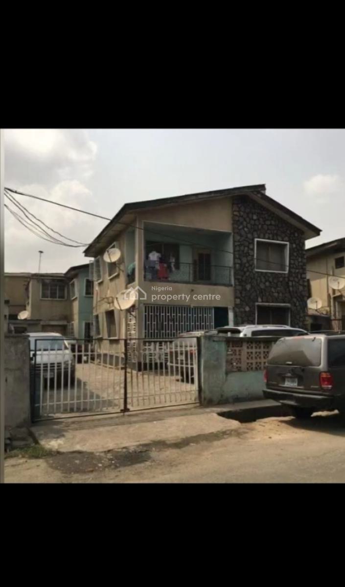 Blocks of 4 Flats of 1 Units of 3 Bedroom Flat N 2 Units of 2 Bedroom, Obanikoro Estate By Mobil Filling Station, Obanikoro, Shomolu, Lagos, Block of Flats for Sale