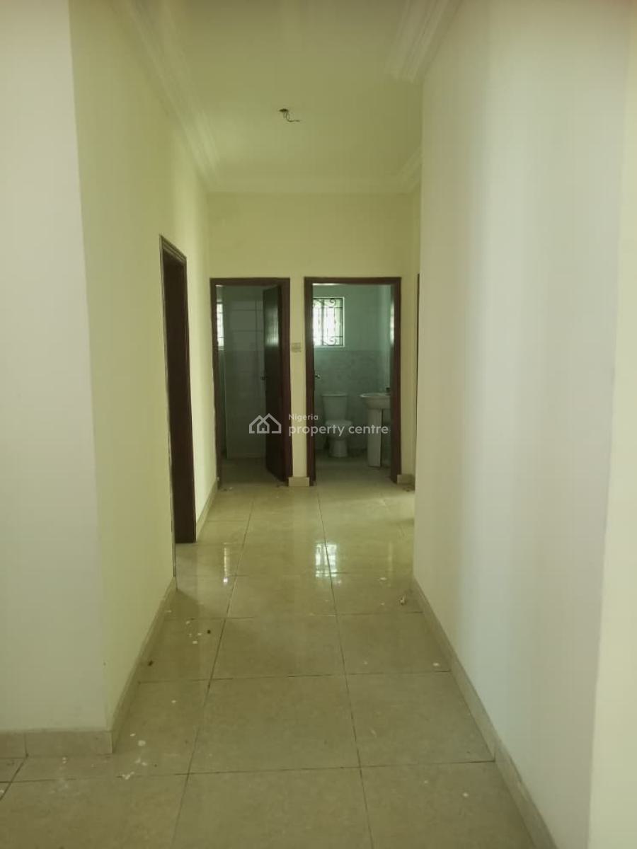 3 Bed Apartment   2.5m, Ikota, Lekki, Lagos, Flat / Apartment for Rent