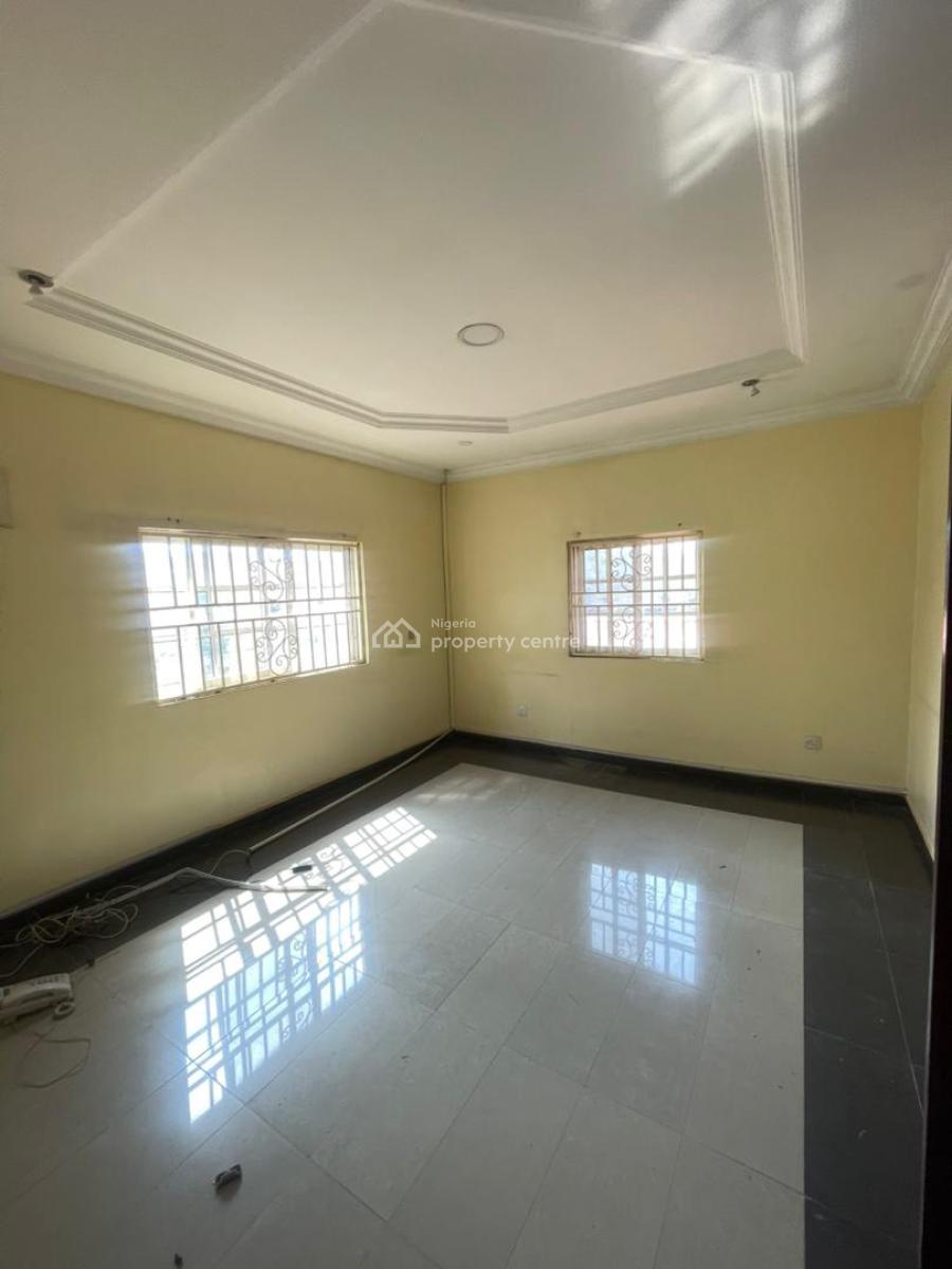 Spacious 4 Bedroom Semi-detached Duplex + 2 Bqs, Gwarinpa, Abuja, Semi-detached Duplex for Rent