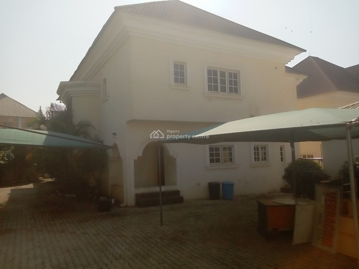 Nicely Finished 4 Bedroom Detached Duplex with 2 Bedroom Bq, 2nd Avenue, Gwarinpa, Abuja, Detached Duplex for Rent