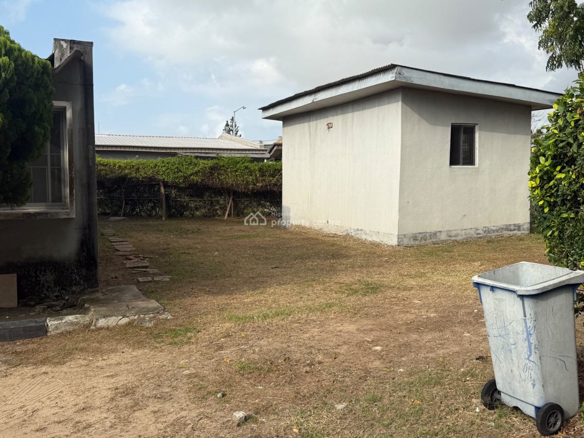 Spacious 3 Bedroom Bungalow with Bq with Spacious Garden, Updc, Ikate Elegushi, Lekki, Lagos, Semi-detached Bungalow for Rent