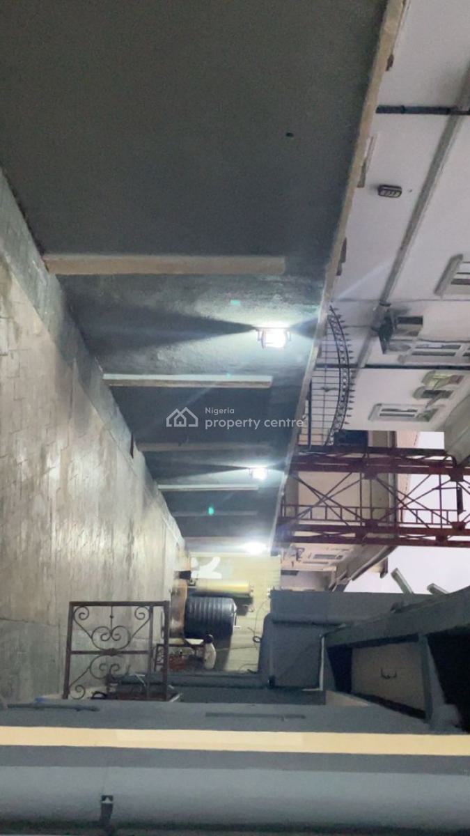 Newly Renovated 3-bedroom Flats in a Secure Estate, Chevron, Lekki, Lagos, Flat / Apartment for Rent