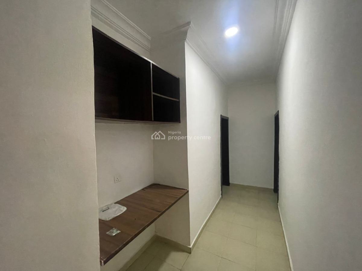 Newly Renovated 3-bedroom Flats in a Secure Estate, Chevron, Lekki, Lagos, Flat / Apartment for Rent