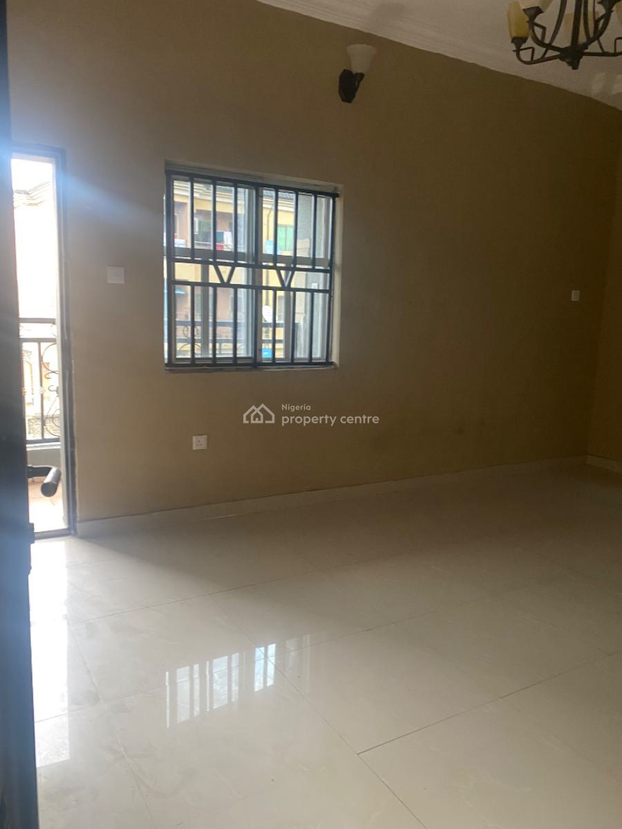 Neatly Used Standard 2bedroom, Pedro, Pedro, Gbagada, Lagos, Flat / Apartment for Rent