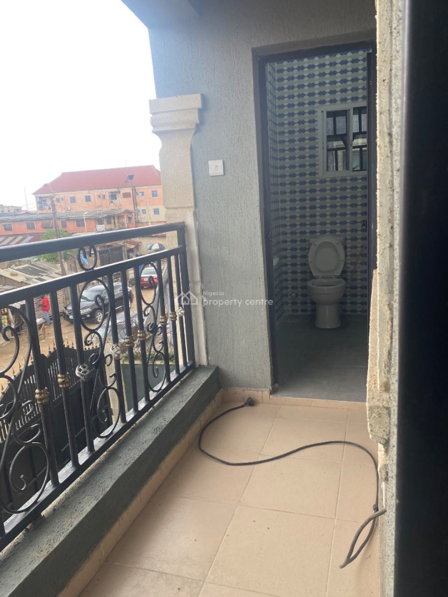 Neatly Used Standard 2bedroom, Pedro, Pedro, Gbagada, Lagos, Flat / Apartment for Rent