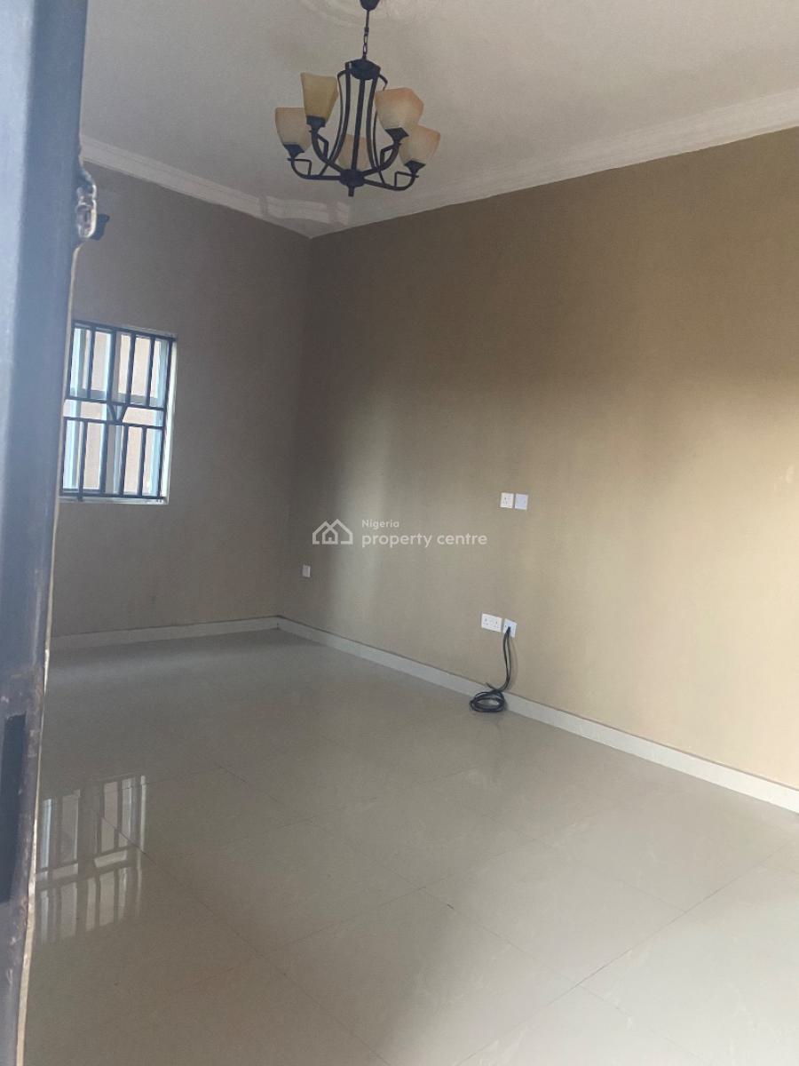 Neatly Used Standard 2bedroom, Pedro, Pedro, Gbagada, Lagos, Flat / Apartment for Rent