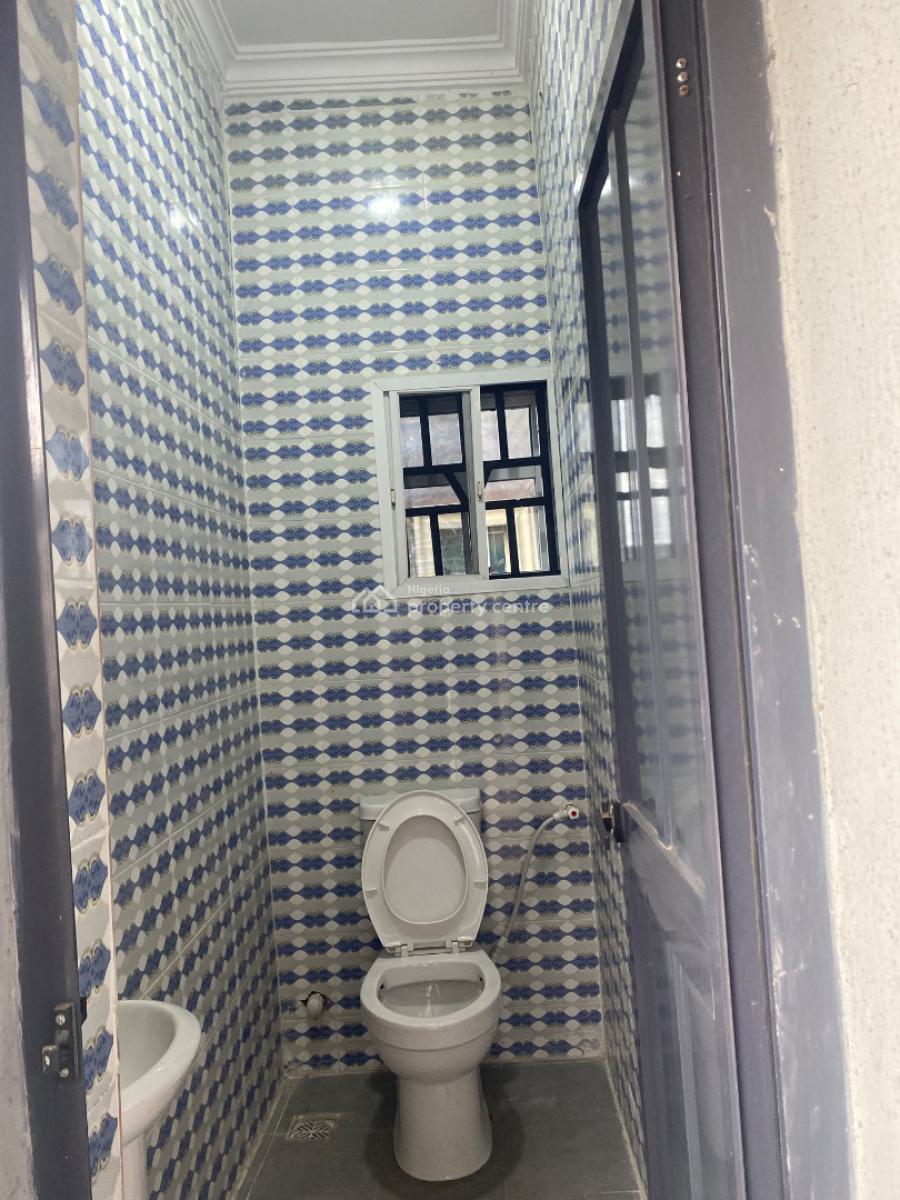 Neatly Used Standard 2bedroom, Pedro, Pedro, Gbagada, Lagos, Flat / Apartment for Rent