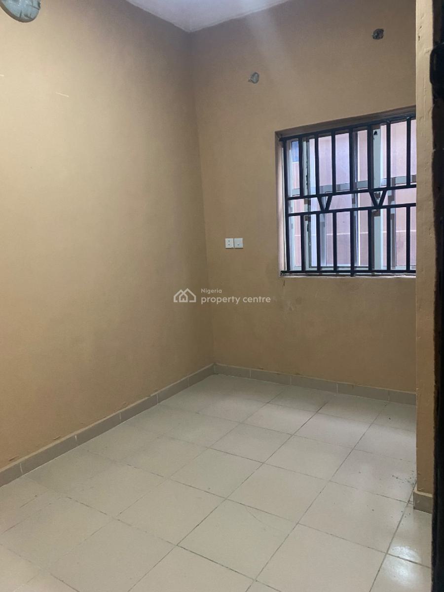 Neatly Used Standard 2bedroom, Pedro, Pedro, Gbagada, Lagos, Flat / Apartment for Rent