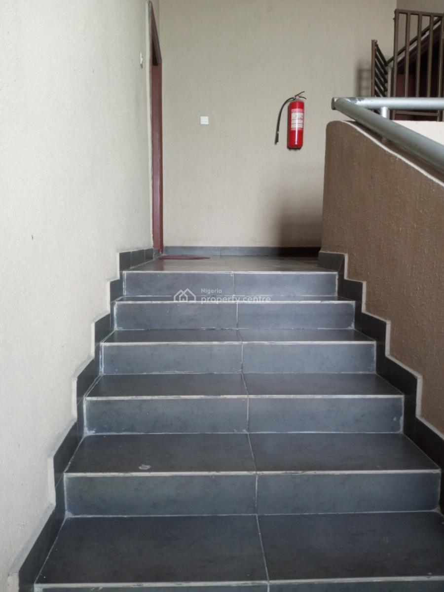 Spacious and Serviced 2 Bedroom Apartment, By Chisco Busstop, Ikate Elegushi, Lekki, Lagos, Flat / Apartment for Rent