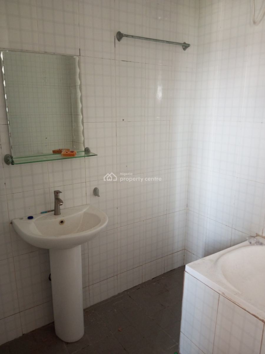 Spacious and Serviced 2 Bedroom Apartment, By Chisco Busstop, Ikate Elegushi, Lekki, Lagos, Flat / Apartment for Rent