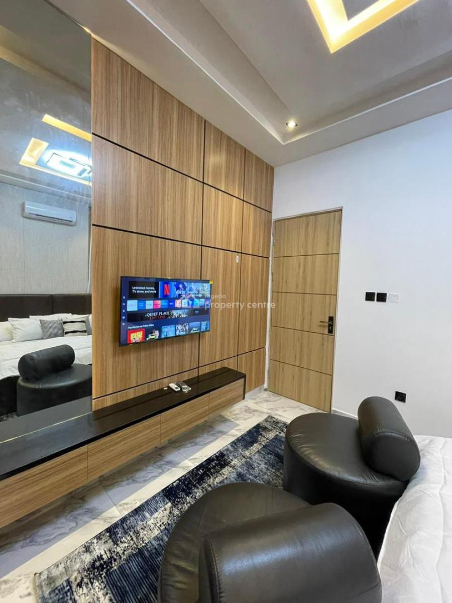 Luxury 2 Bedroom Apartment with Swimming Pool, Gym and Bar Area, Lekki Phase 1, Lekki, Lagos, Flat / Apartment Short Let