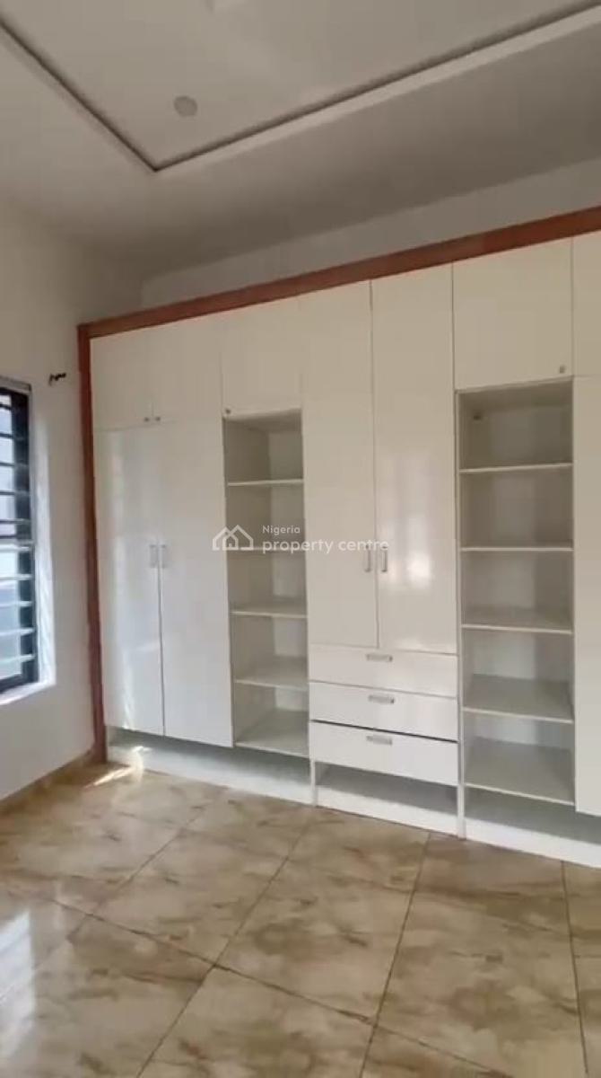 Luxurious Serviced Masters Bedroom with Sharing Kitchen, Orchid, Lekki Phase 2, Lekki, Lagos, Flat / Apartment for Rent
