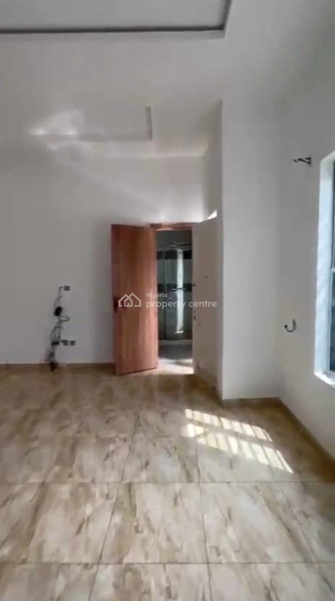 Luxurious Serviced Masters Bedroom with Sharing Kitchen, Orchid, Lekki Phase 2, Lekki, Lagos, Flat / Apartment for Rent