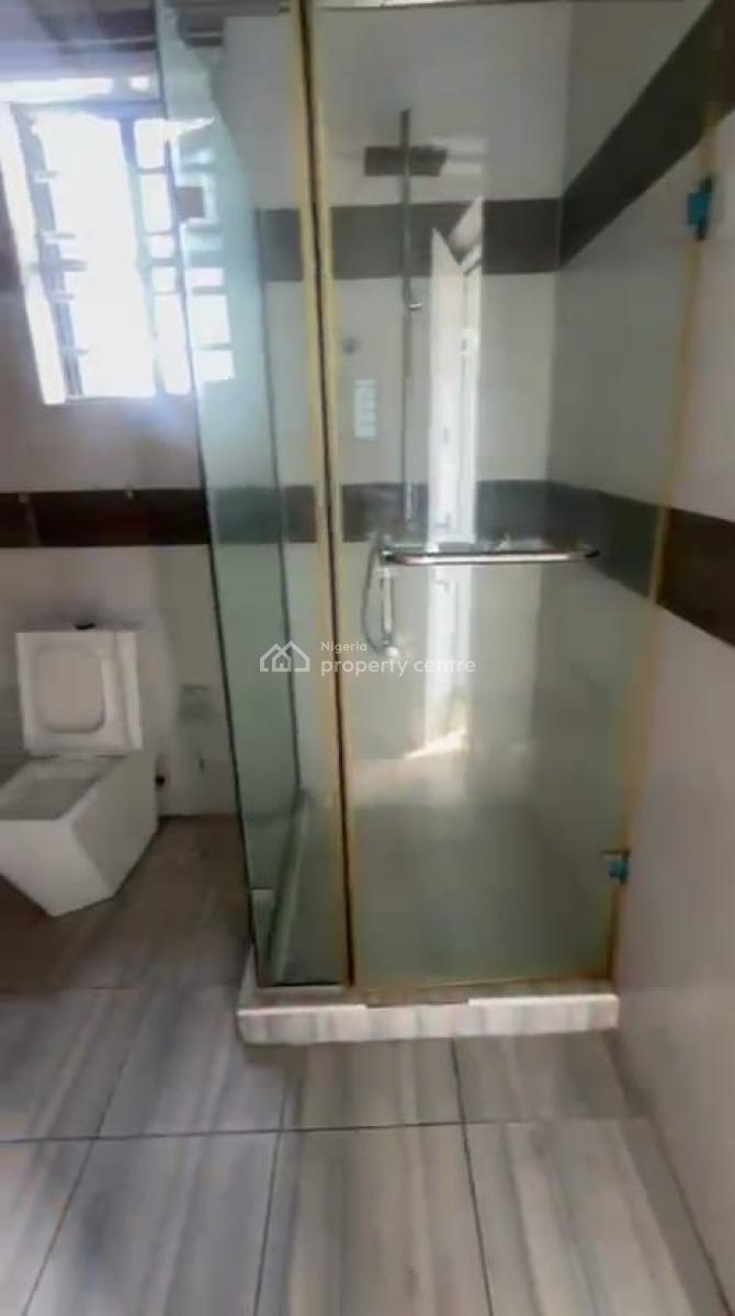 Luxurious Serviced Masters Bedroom with Sharing Kitchen, Orchid, Lekki Phase 2, Lekki, Lagos, Flat / Apartment for Rent