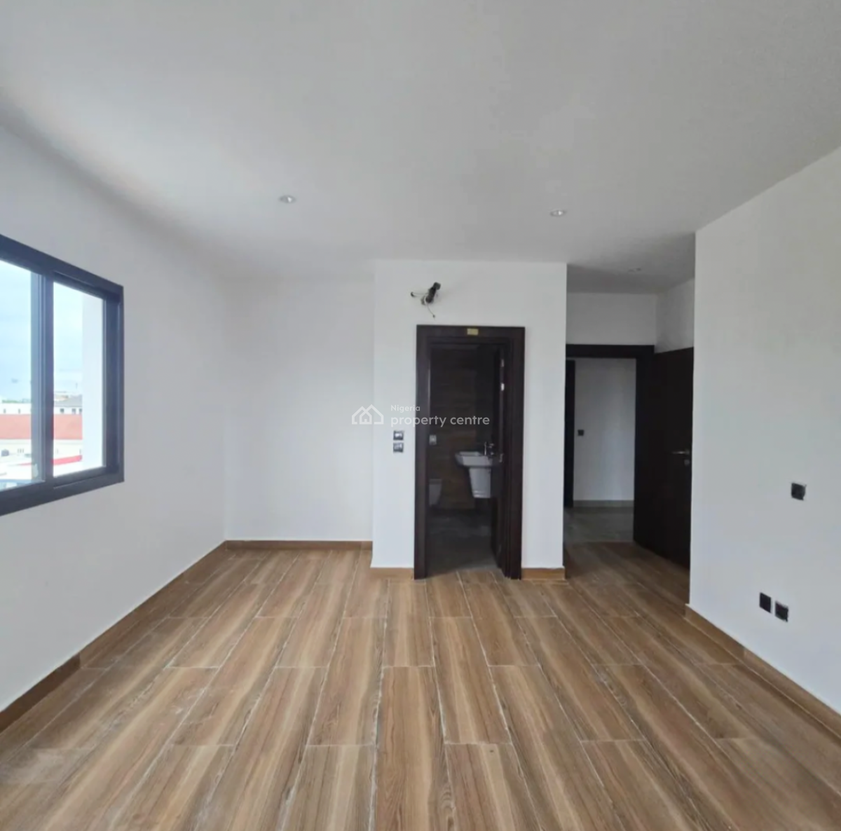 Immaculate 4 Bedroom Loft on The First Floor, Before Banana Island, Ikoyi, Lagos, Flat / Apartment for Rent